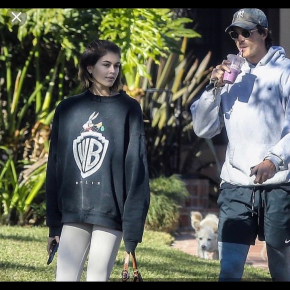 Vintage sweatshirt seen on celebrities